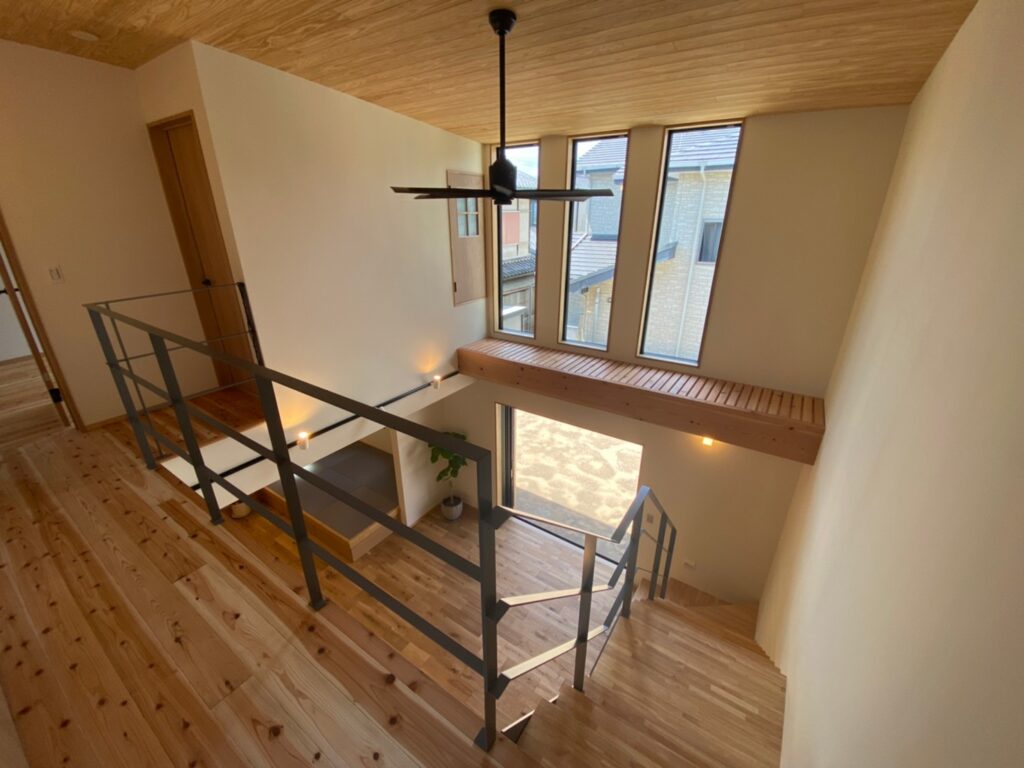 和モダンでまとめた、落ち着きのあるデザイン